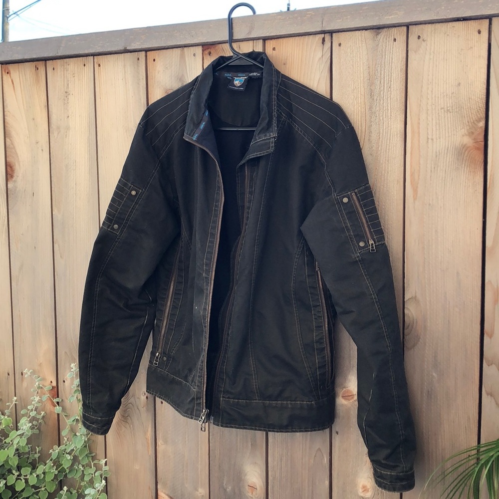 Women’s Kuhl Black jacket with fleece lining.
